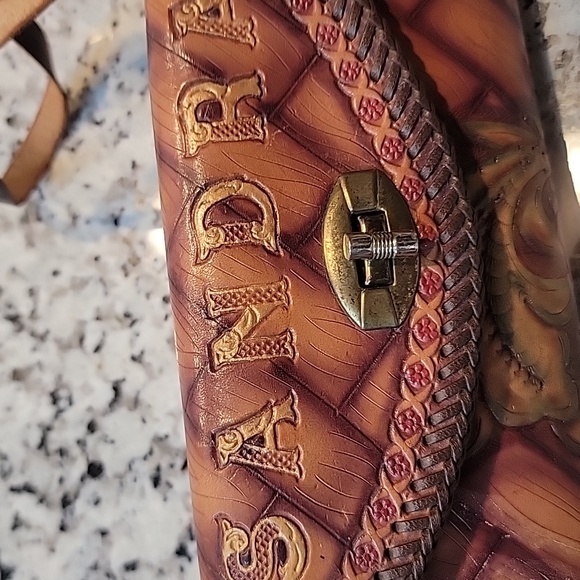 VTG | Tooled Leather Personalized Wristlet Wallet (SANDRA) - Picture 12 of 13